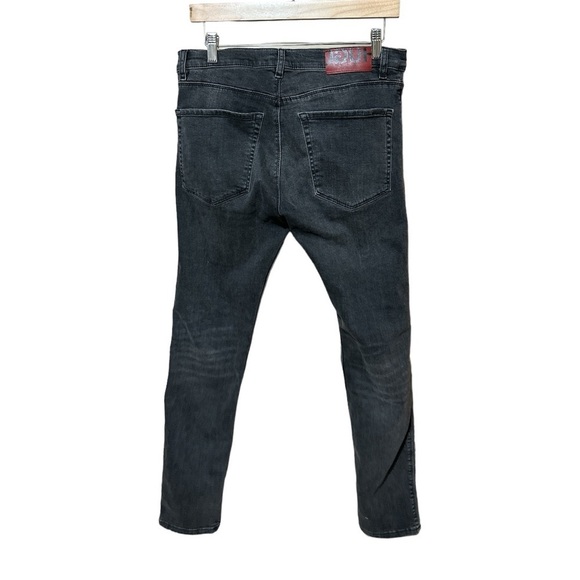 EUC - Hugo Boss 734 Extra Slim Fit Jeans - charcoal gray - size 30x32 - Picture 4 of 6